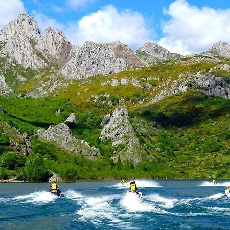 Piso En Picos De Europa - Riano Licencia Vut-Le-818 Daire Dış mekan fotoğraf