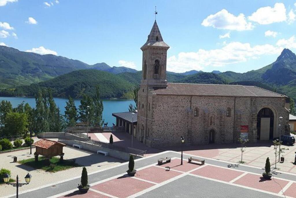 Piso En Picos De Europa - Riano Licencia Vut-Le-818 Daire Dış mekan fotoğraf